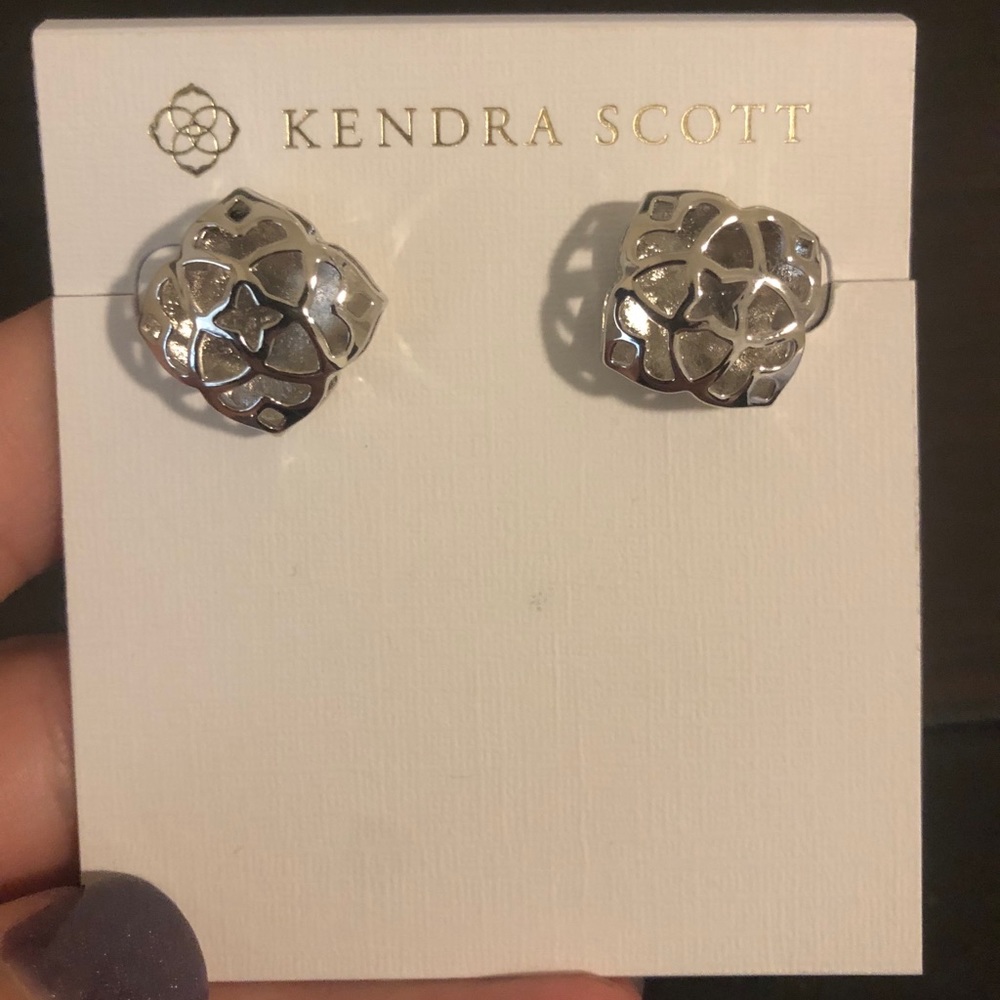 Kendra Scott studs